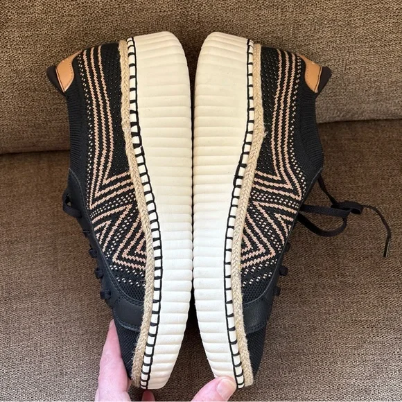 Skechers Women's Wilshire Blvd Lace-Up Sneaker Bellevue Black Size 9.5 - Picture 3 of 9